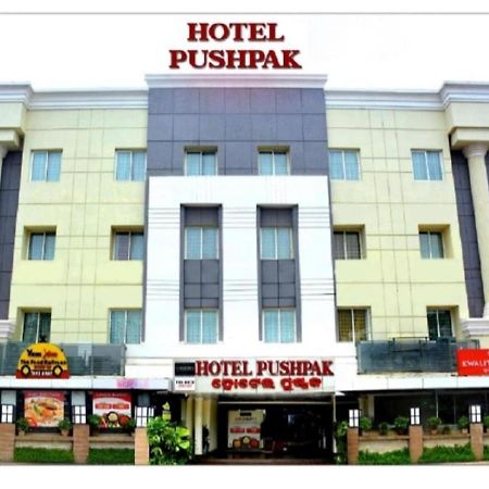 Hotel Pushpak Bhubaneswar Zewnętrze zdjęcie