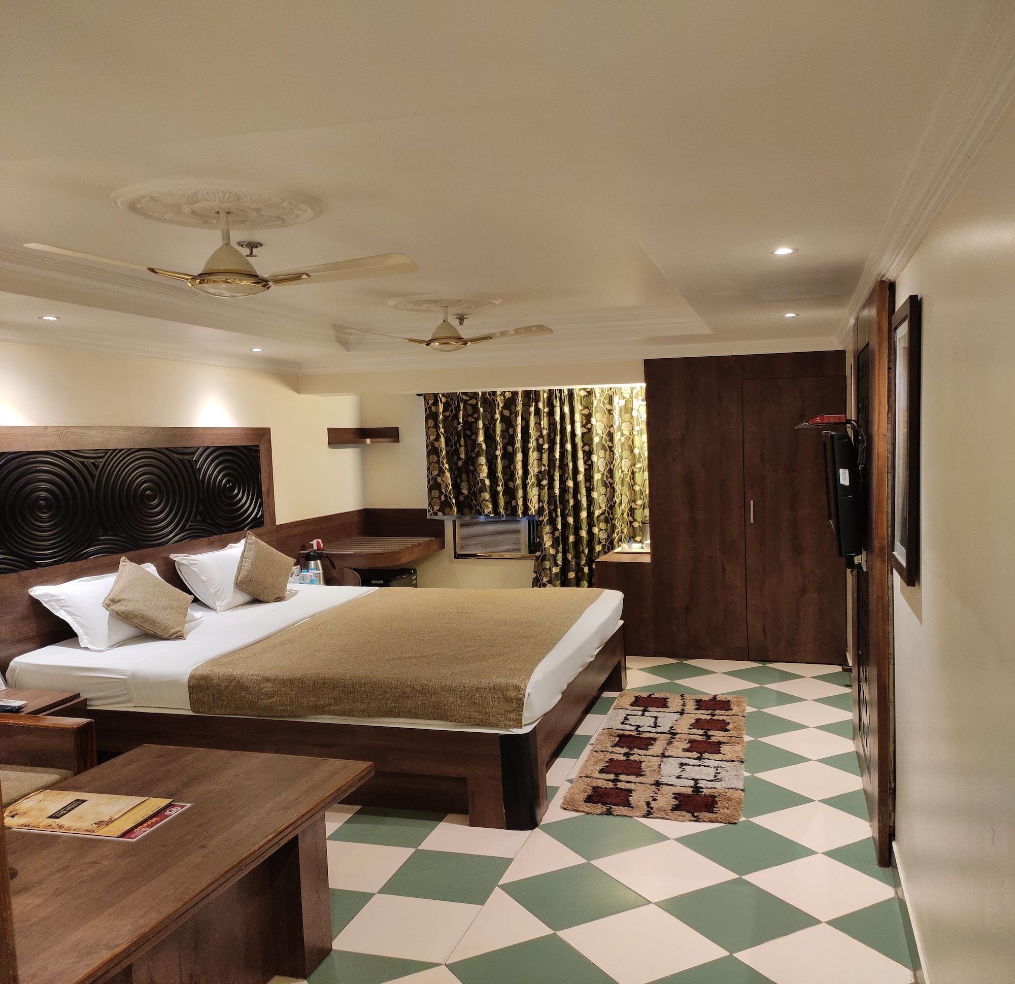 Hotel Pushpak Bhubaneswar Zewnętrze zdjęcie