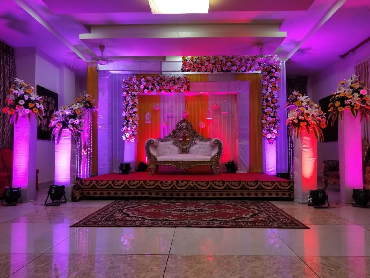 Hotel Pushpak Bhubaneswar Zewnętrze zdjęcie