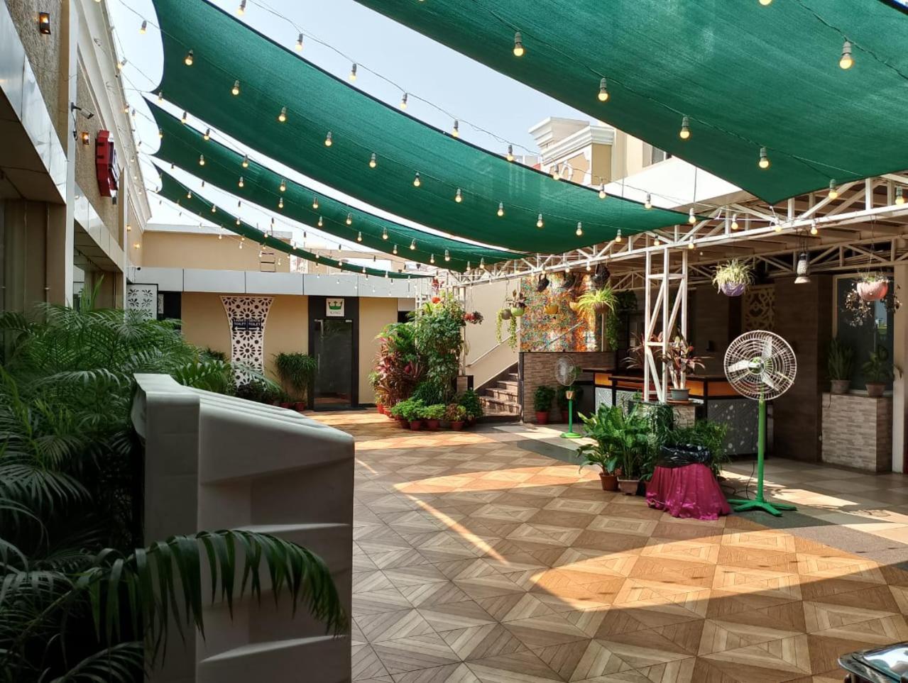 Hotel Pushpak Bhubaneswar Zewnętrze zdjęcie