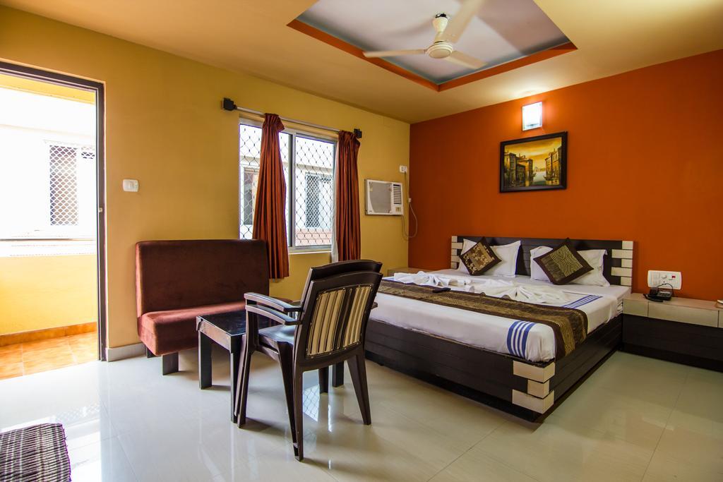 Hotel Pushpak Bhubaneswar Zewnętrze zdjęcie