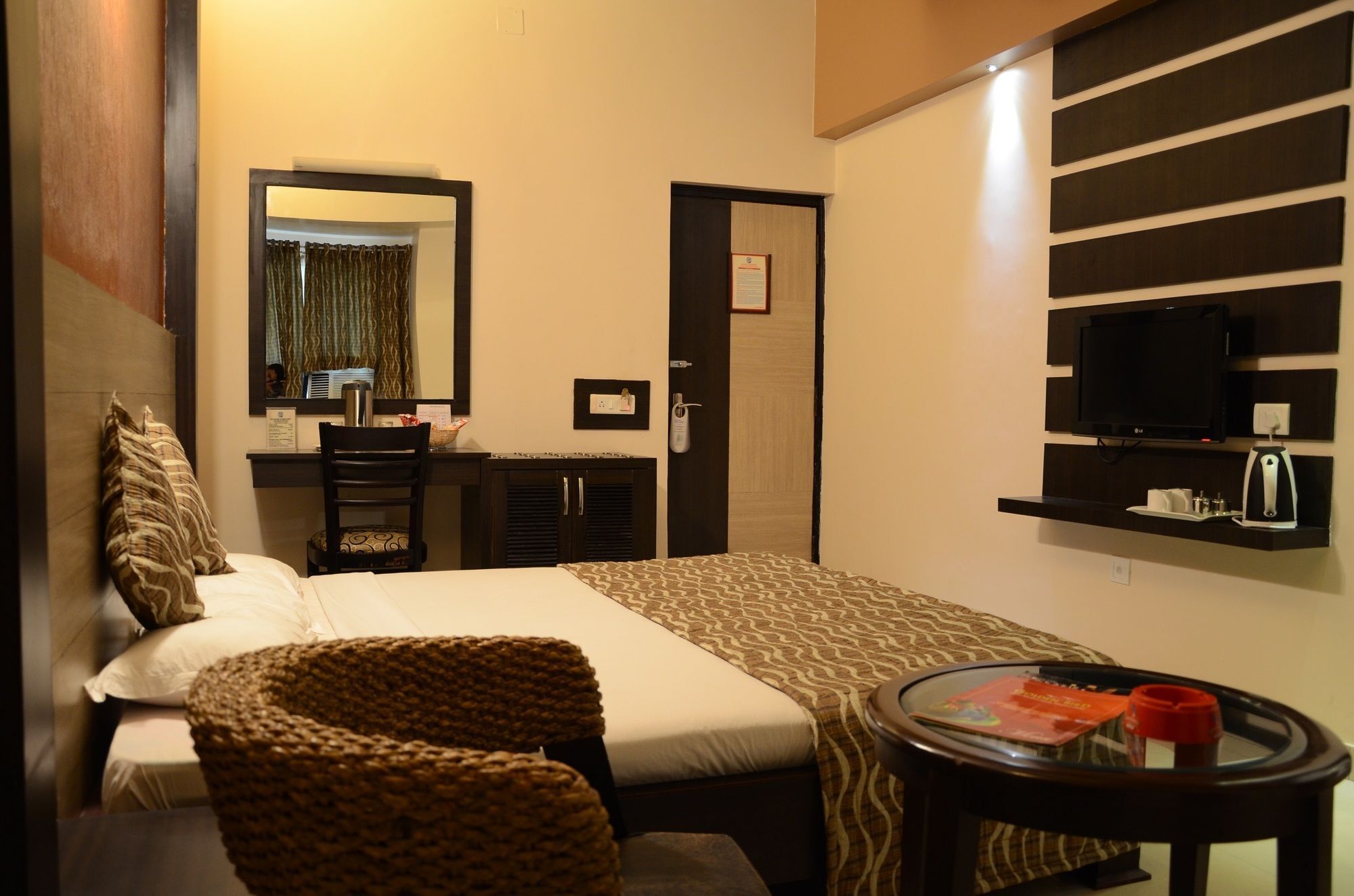 Hotel Pushpak Bhubaneswar Zewnętrze zdjęcie