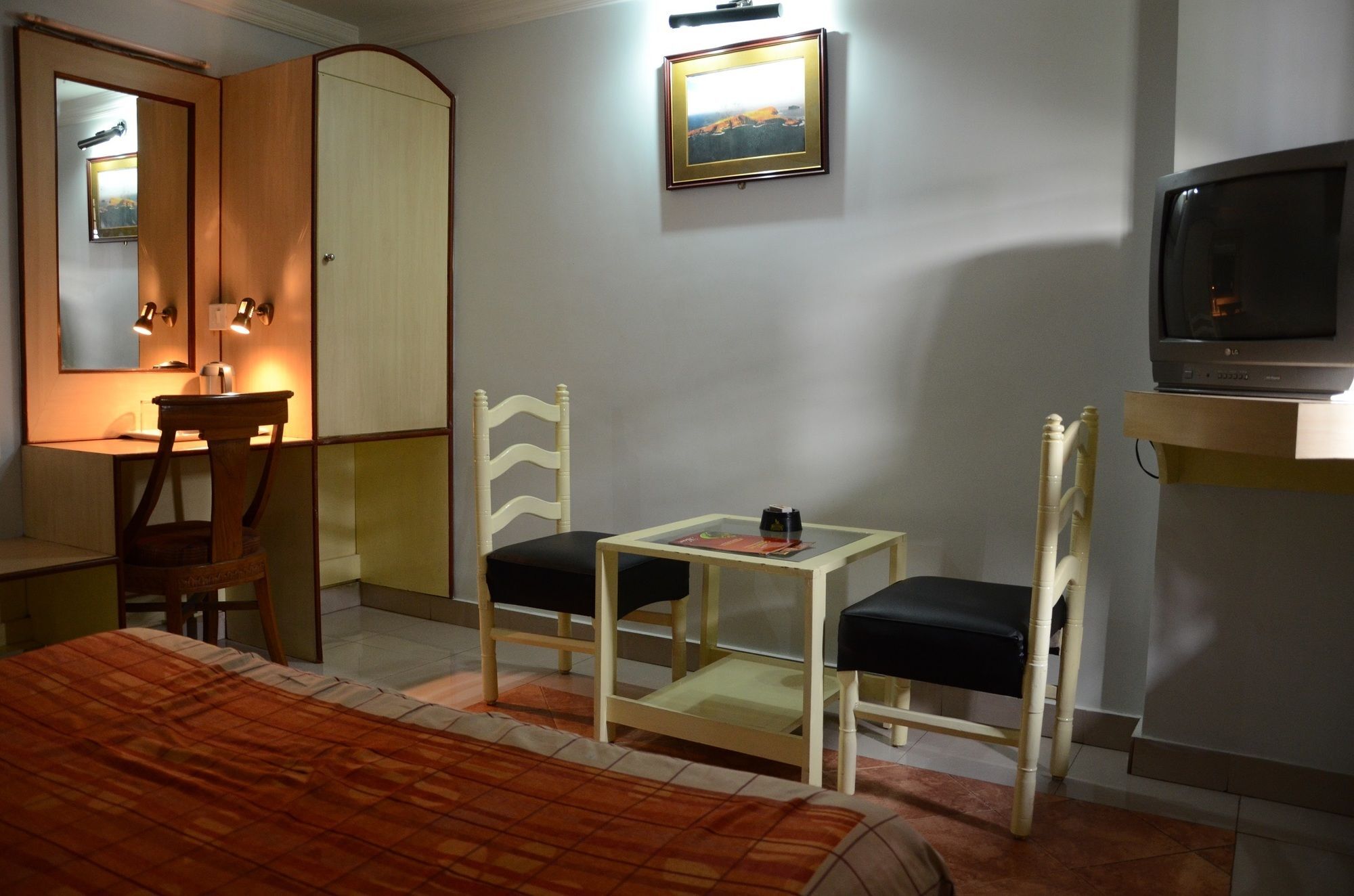Hotel Pushpak Bhubaneswar Zewnętrze zdjęcie